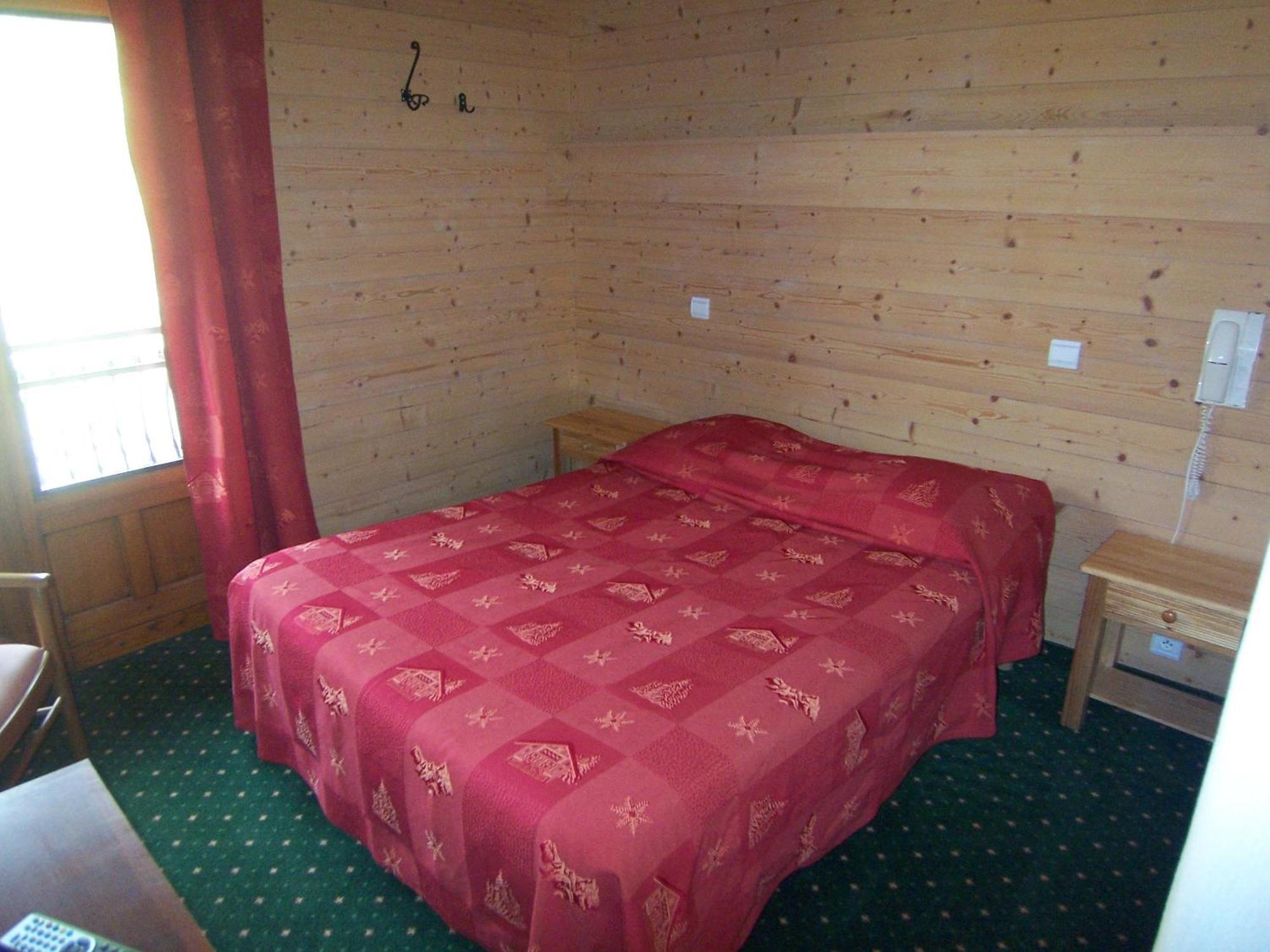 Hotel Les Bernards Praz-sur-Arly Exterior photo