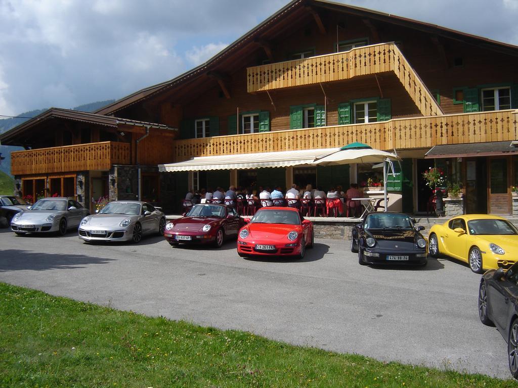 Hotel Les Bernards Praz-sur-Arly Exterior photo